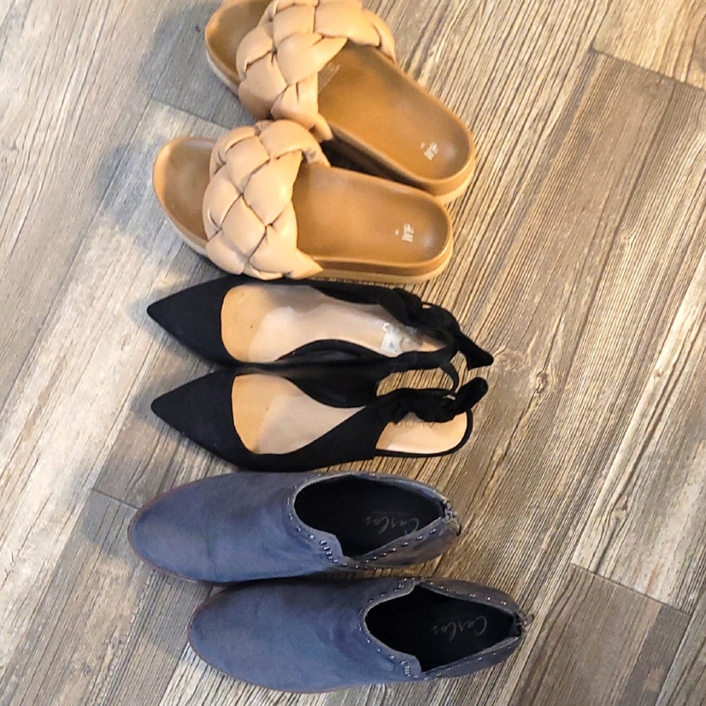 Clarks Women's Tan, Black, and Gray Shoe Collection